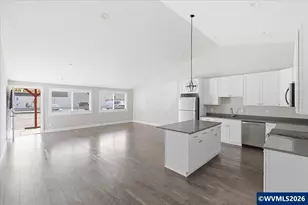 300 NW Santiam Bl, Mill City, OR 97360 - Photo 13