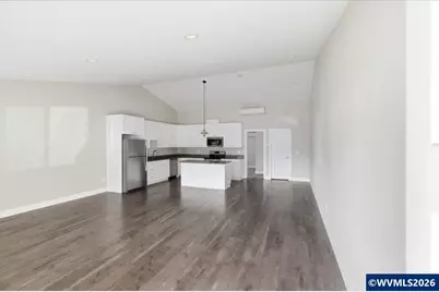 300 NW Santiam Bl, Mill City, OR 97360 - Photo 11