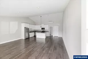 300 NW Santiam Bl, Mill City, OR 97360 - Photo 11