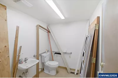 300 NW Santiam Bl, Mill City, OR 97360 - Photo 33