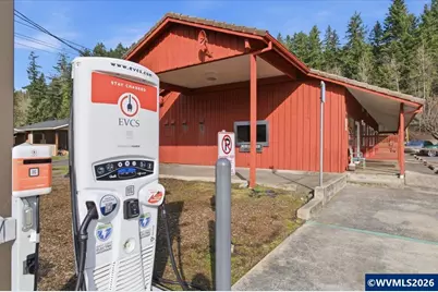 300 NW Santiam Bl, Mill City, OR 97360 - Photo 35