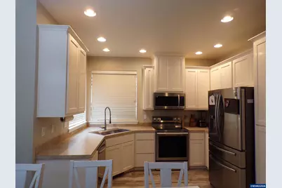 2542 Baines Blvd, Hubbard, OR 97302 - Photo 7