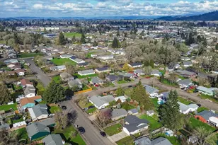 2728 S 8th St, Lebanon, OR 97355 - Photo 41