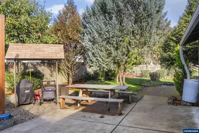 2728 S 8th St, Lebanon, OR 97355 - Photo 33