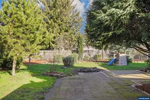 2728 S 8th St, Lebanon, OR 97355 - Photo 35