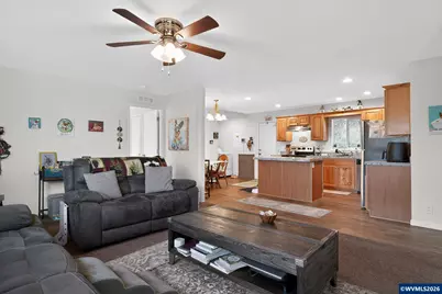 826 SW Cherry St, Willamina, OR 97396 - Photo 7