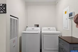 826 SW Cherry St, Willamina, OR 97396 - Photo 13