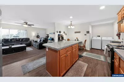 826 SW Cherry St, Willamina, OR 97396 - Photo 11