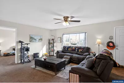 826 SW Cherry St, Willamina, OR 97396 - Photo 7