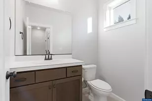 1811 Cousteau Lp SE, Salem, OR 97302 - Photo 13