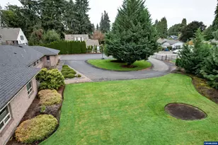 455 W High St, Stayton, OR 97383 - Photo 3