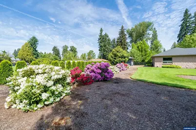 455 W High St, Stayton, OR 97383 - Photo 3