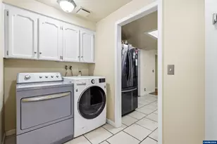 1335 Neahkahnie St SE, Salem, OR 97306 - Photo 19