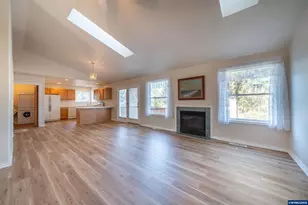 5405 NE Port Ln, Lincoln City, OR 97367 - Photo 3