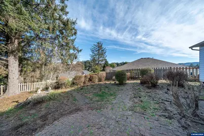 5405 NE Port Ln, Lincoln City, OR 97367 - Photo 21