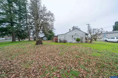 435 N Peach St, Stayton, OR 97383 - Photo 9