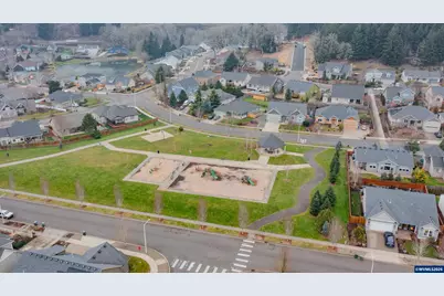 816 Riley Dr, Silverton, OR 97381 - Photo 49