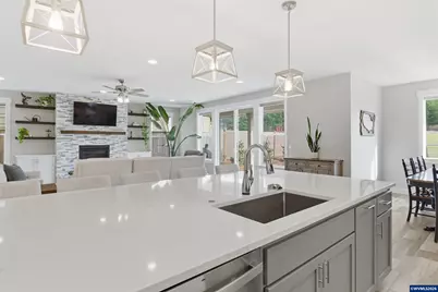 816 Riley Dr, Silverton, OR 97381 - Photo 19