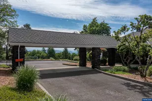 3794 East Nanitch Cir SE, Salem, OR 97306 - Photo 9