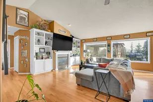 996 Parkway Dr, Salem, OR 97304 - Photo 7