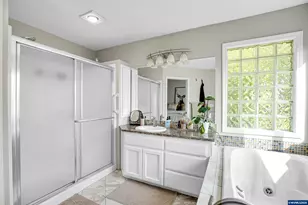 996 Parkway Dr, Salem, OR 97304 - Photo 35