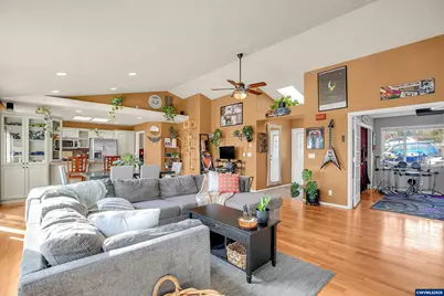 996 Parkway Dr, Salem, OR 97304 - Photo 9