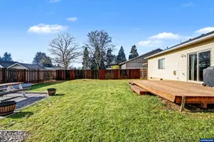 463 SE Pine St, Dallas, OR 97338 - Photo 25