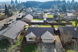 463 SE Pine St, Dallas, OR 97338 - Photo 29