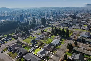 463 SE Pine St, Dallas, OR 97338 - Photo 31