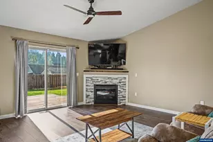 463 SE Pine St, Dallas, OR 97338 - Photo 9