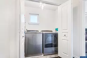 2432 Robbins Way Way, Lebanon, OR 97355 - Photo 11