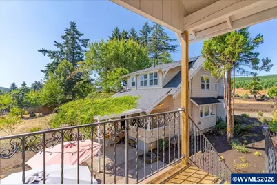 8032 Liberty Rd S, Salem, OR 97306 - Photo 37