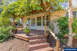 8032 Liberty Rd S, Salem, OR 97306 - Photo 37