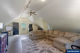 8032 Liberty Rd S, Salem, OR 97306 - Photo 35