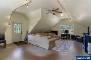 8032 Liberty Rd S, Salem, OR 97306 - Photo 33