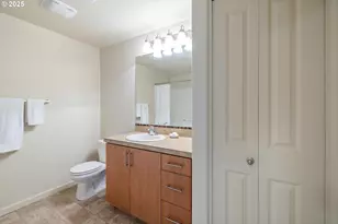 10834 NE Holly St, Hillsboro, OR 97006 - Photo 19