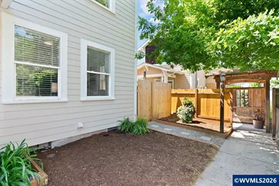 550 SW B Av, Corvallis, OR 97333 - Photo 7