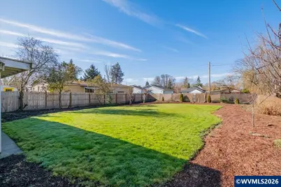 368 S 6th St, Independence, OR 97351 - Photo 39