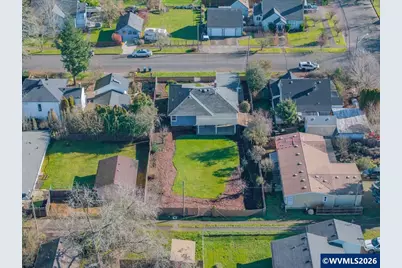 368 S 6th St, Independence, OR 97351 - Photo 43