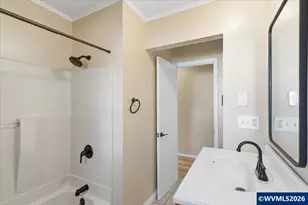 368 S 6th St, Independence, OR 97351 - Photo 25