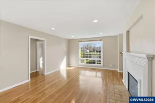 368 S 6th St, Independence, OR 97351 - Photo 13