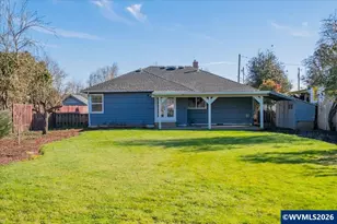 368 S 6th St, Independence, OR 97351 - Photo 35