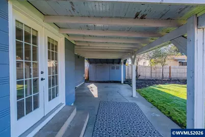 368 S 6th St, Independence, OR 97351 - Photo 33