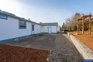 860 W Ellendale Ave, Dallas, OR 97338 - Photo 13