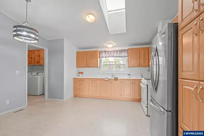 860 W Ellendale Av, Dallas, OR 97338 - Photo 19