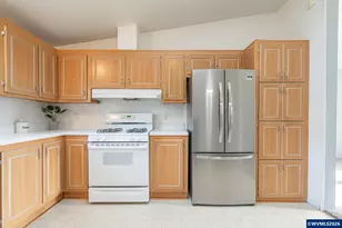 860 W Ellendale Ave, Dallas, OR 97338 - Photo 21