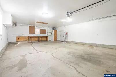 860 W Ellendale Av, Dallas, OR 97338 - Photo 35