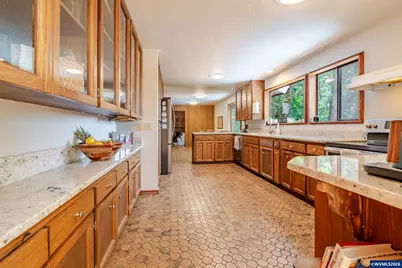 1622 NW Ribier Pl, Corvallis, OR 97330 - Photo 13