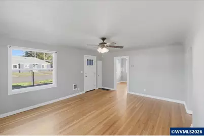 750 E Oak St, Lebanon, OR 97355 - Photo 3