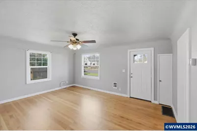 750 E Oak St, Lebanon, OR 97355 - Photo 9